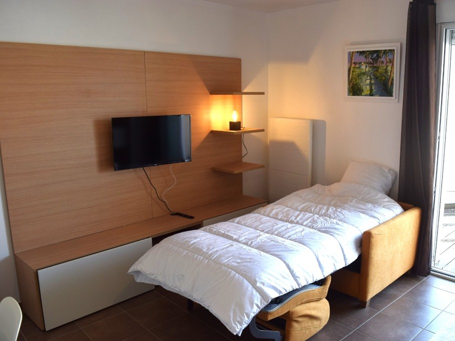 fauteuil déplié, lit de 80 cm