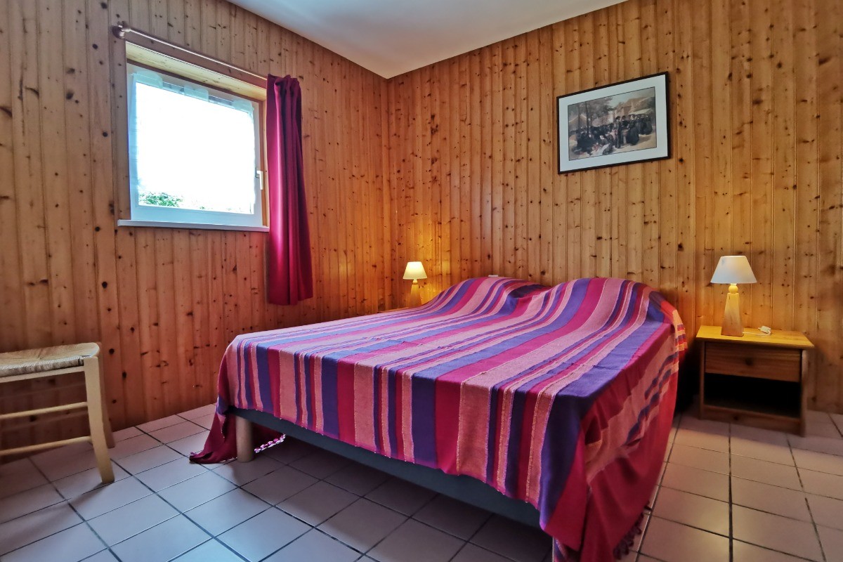 RDC - Chambre 1 avec Lit 140