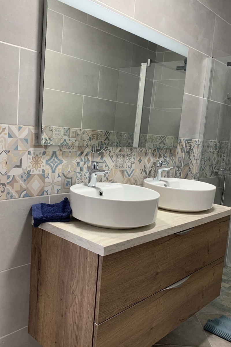 Salle de bain communicante avec la chambre (rdc) - Le Manoir de mes Rêves à Heuchin