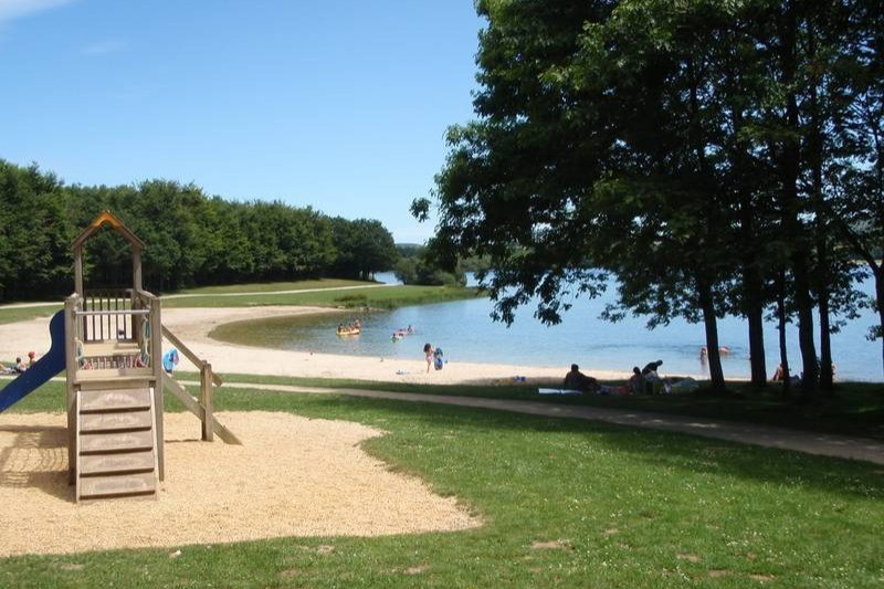 Base de loisirs du lac du Drennec à moins de 15 min