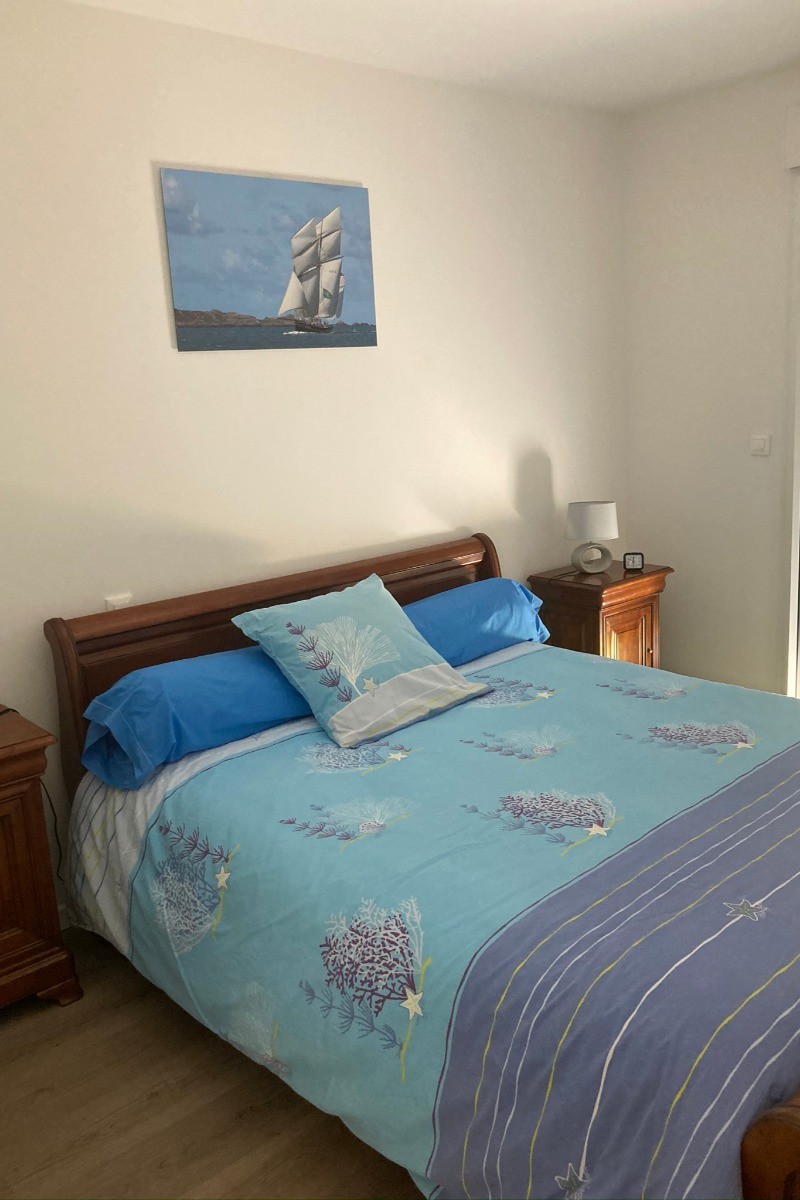 Chambre avec lit de 160 tout préparé pour votre arrivée !