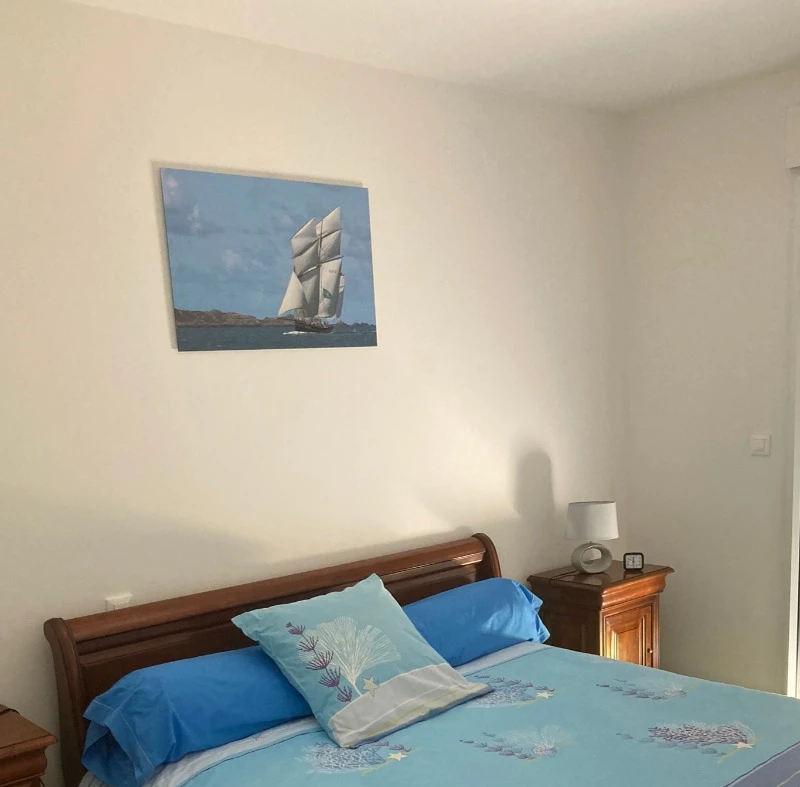 Chambre avec lit de 160 tout préparé pour votre arrivée !