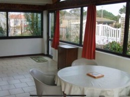 Maison familiale pour 6 personnes, avec jardin clos et garage, proche de la plage à pieds, St Denis d'Oléron, ile d'Oléron, en Charente maritime