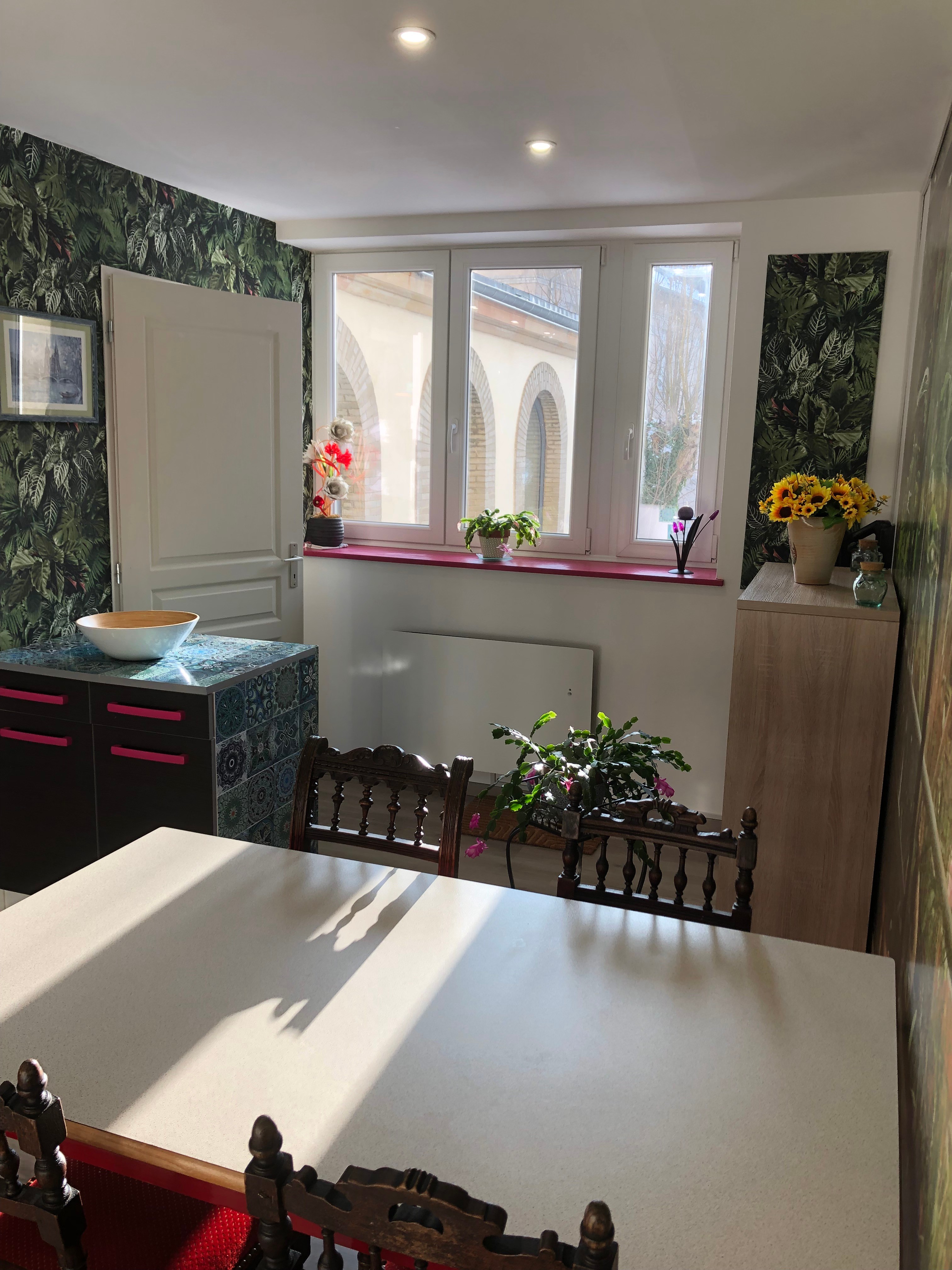 Spacious kitchen - Apartment