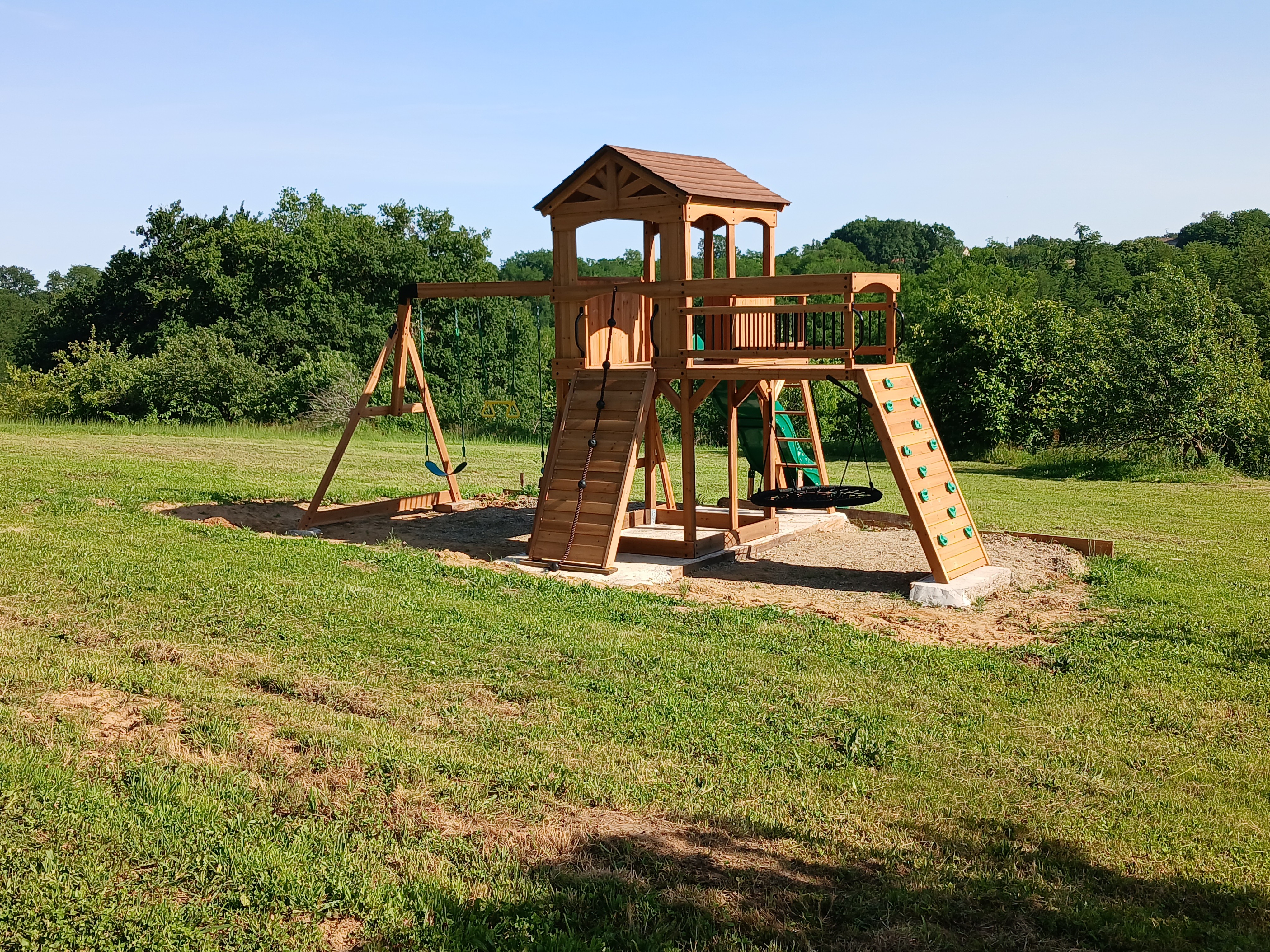 Aire de jeux et jardin arboré - Le Jardin d'André, Laurède