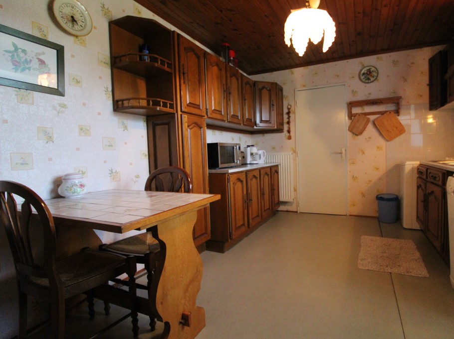 Cuisine - Gîte du Han à Saint-Remy, Vosges – Appartement nature, jardin, terrain pétanque