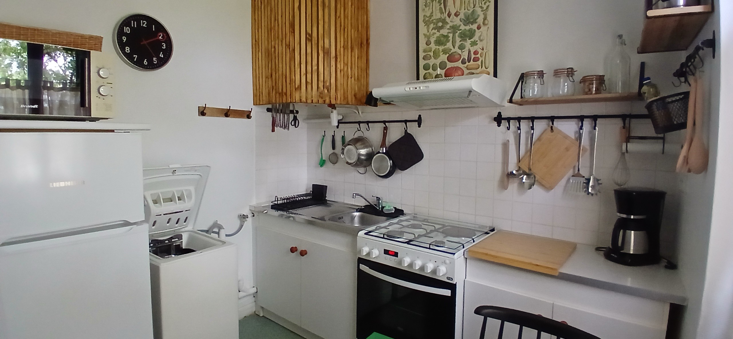 "Les Châtaigniers" in Orcines, Puy-de-Dôme: The kitchen