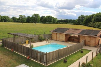 Gîte de grande capacité avec piscine à la campagne - Piscine