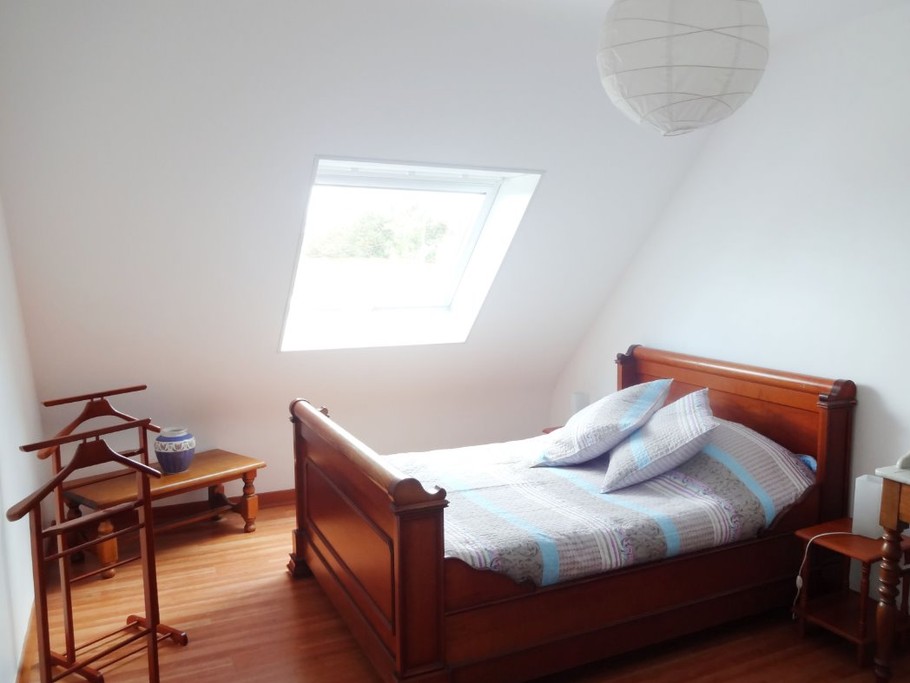 chambre 1 à l'étage avec lit 160