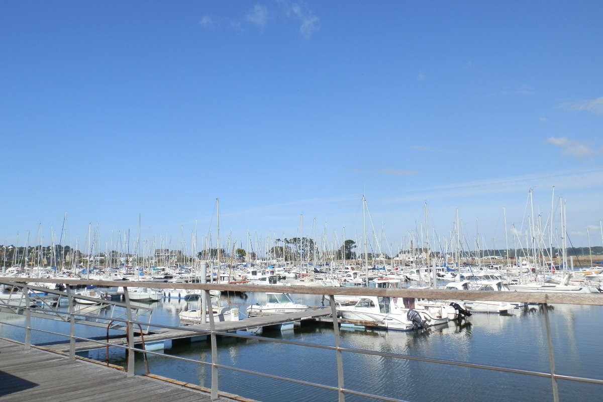 Port de Perros-Guirec située à 10 km du gîte
environ 15 min de route