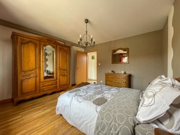 Spacious room