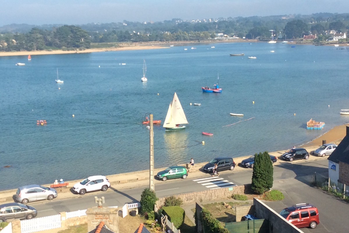 TERRASSE VUE PANORAMIQUE SUR LA MER COTE DE GRANIT ROSE, TREGASTEL, COTES d'ARMOR, BRETAGNE - Baie Sainte Anne