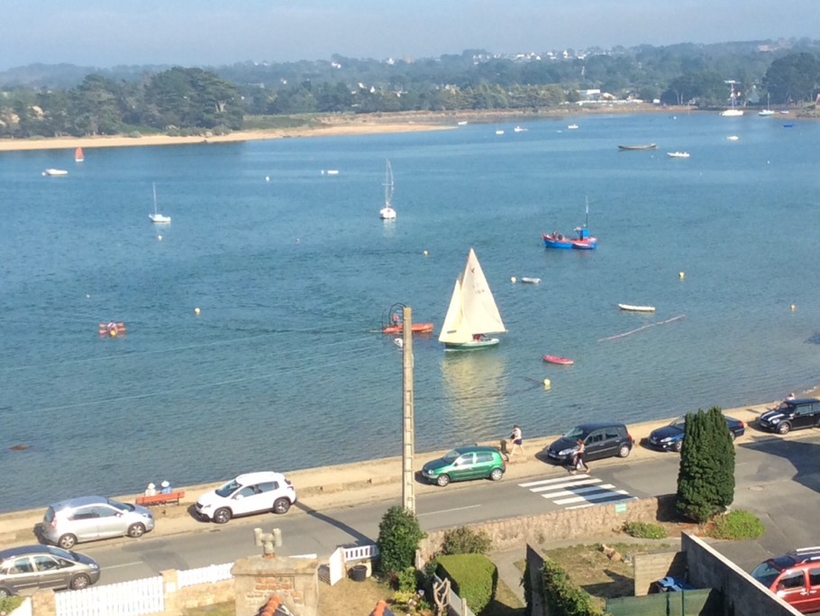 TERRASSE VUE PANORAMIQUE SUR LA MER COTE DE GRANIT ROSE, TREGASTEL, COTES d'ARMOR, BRETAGNE - Baie Sainte Anne