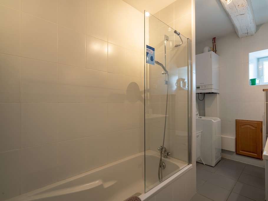 Salle de bain et WC 1er étage