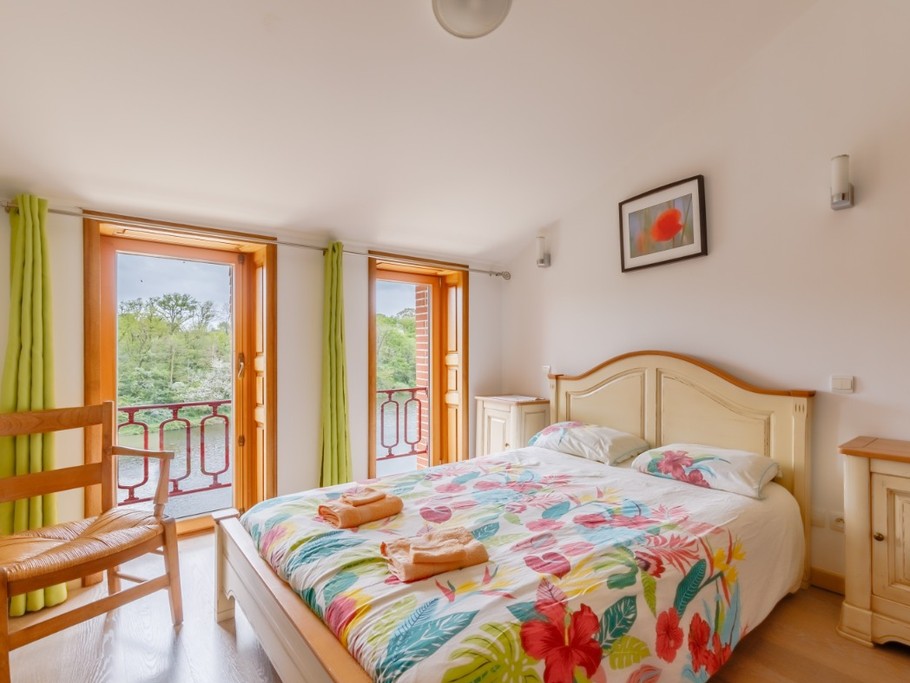 CHAMBRE 140 VUE LAC