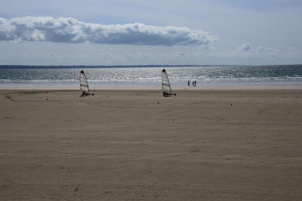 char à voile sur la plage de Pentrez