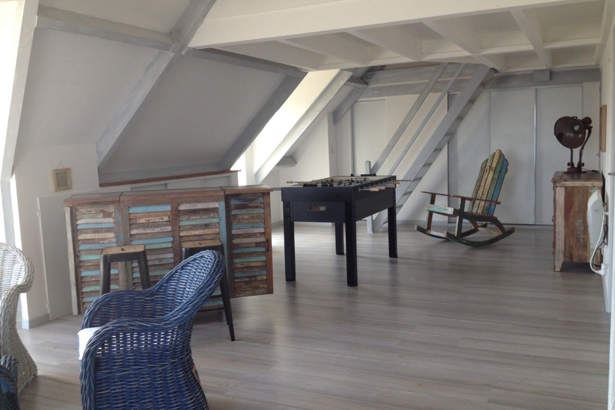 Location Clévacances - VanHeuverswyn, Plouha - Villa façade coté mer - Vue espace jeu étage