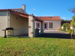 Vue Extérieur avec préau.