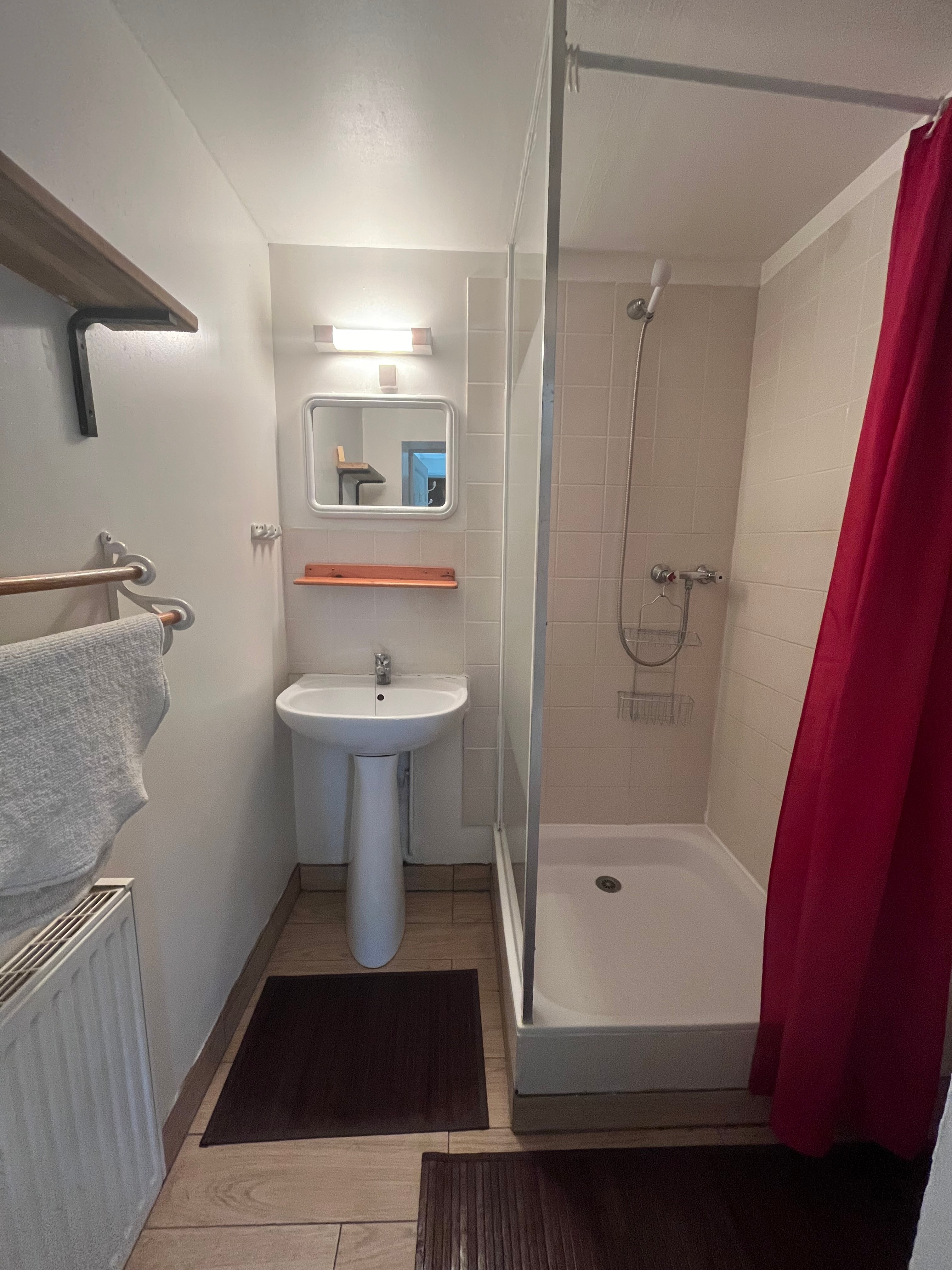 Aure sur mer location de vacances Omaha beach salle d'eau