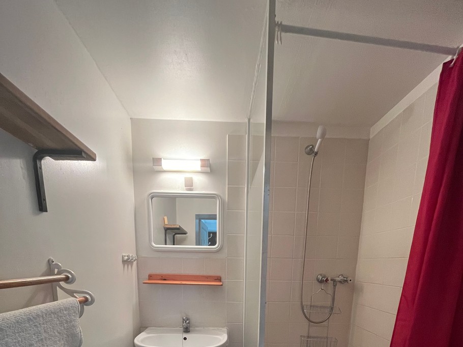 Aure sur mer location de vacances Omaha beach salle d'eau