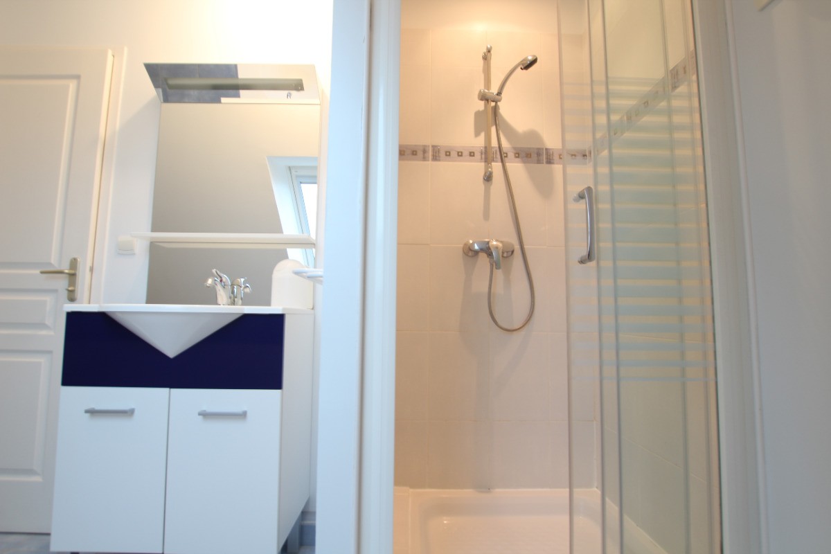 Salle d'eau de l'étage