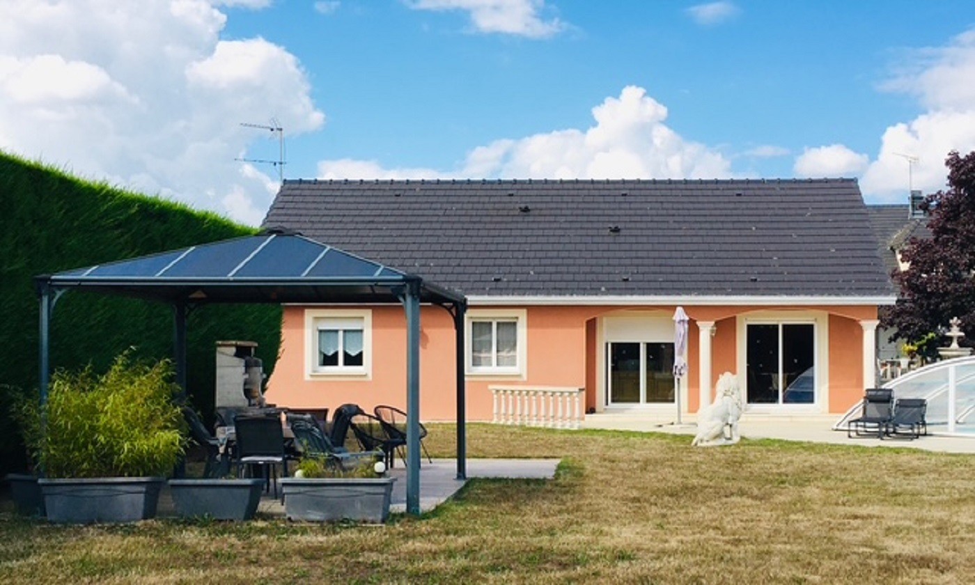Gîte des Chaussades (avec piscine et tennis), Gouzon, Creuse - Extérieur