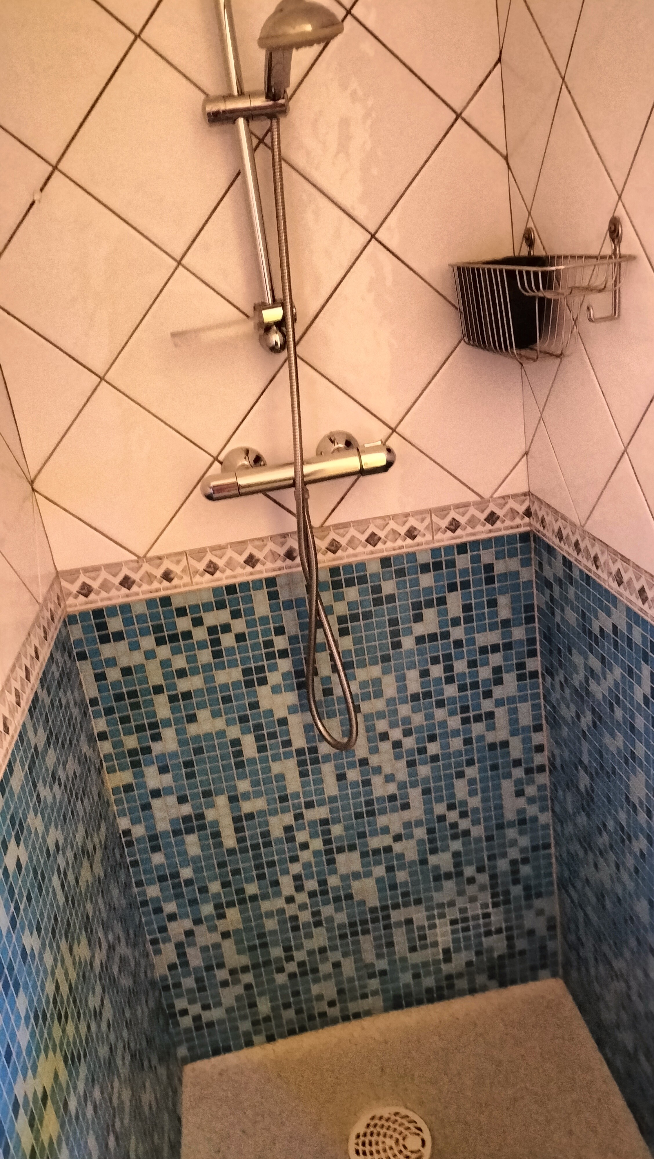 Grande douche a l'italienne