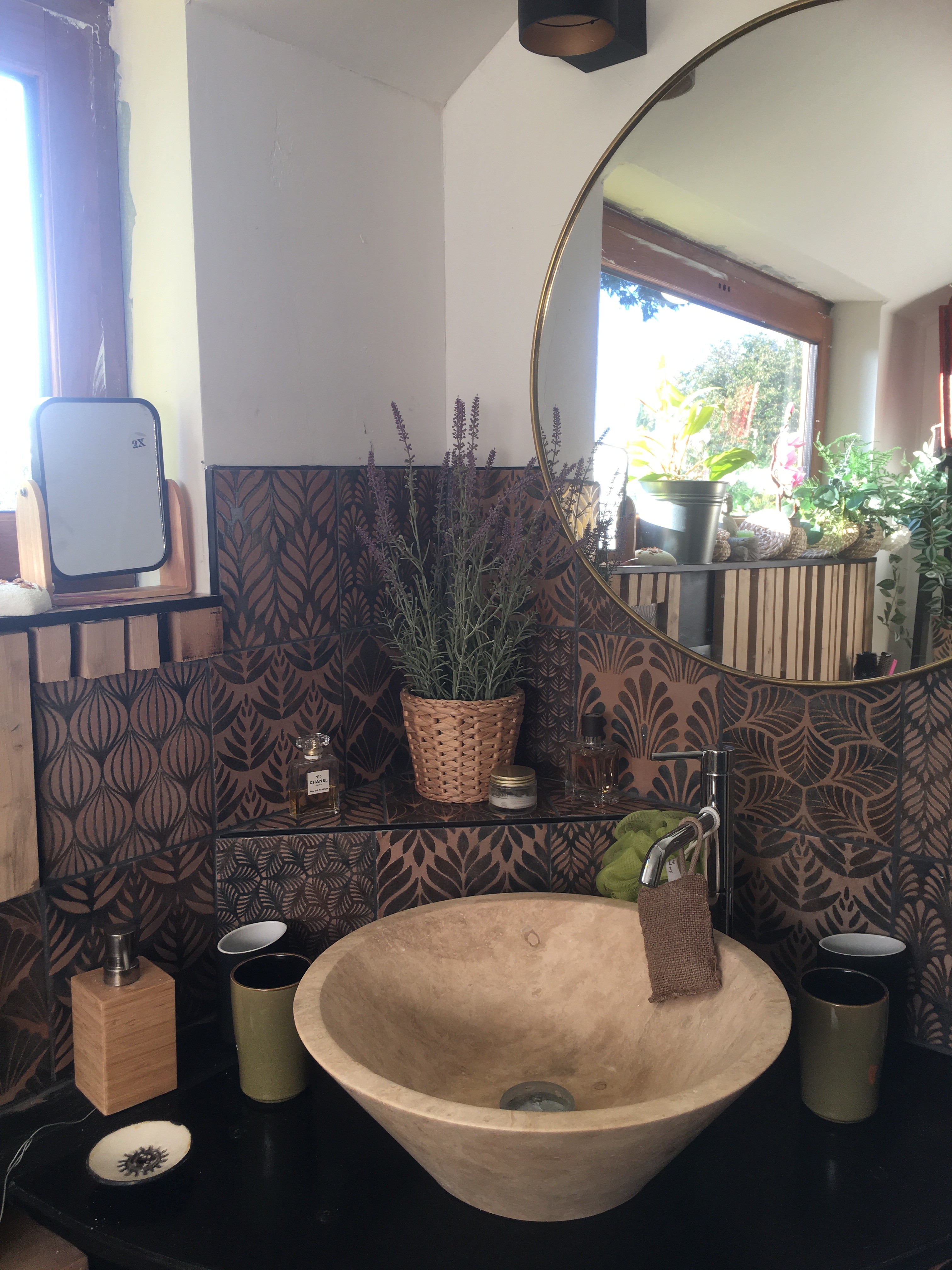 En-suite shower room with large shower and WC