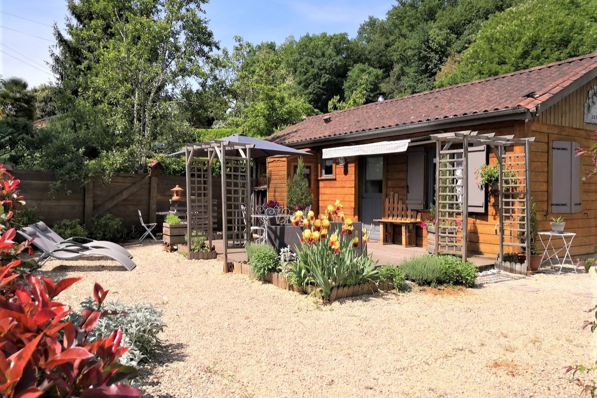 Gîte - Jardin Fleuri