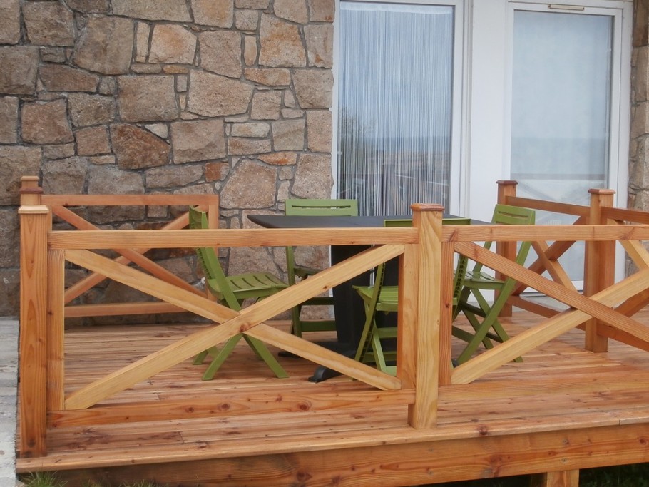 the terrace with its garden furniture