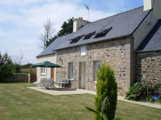 façade  vue de la route