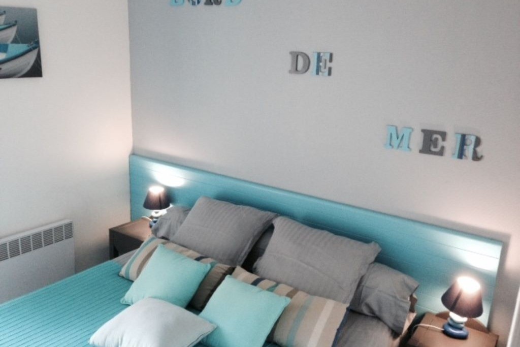 Location 4 personnes, proche mer, Trevou Tréguignec, chambre - Le bihan