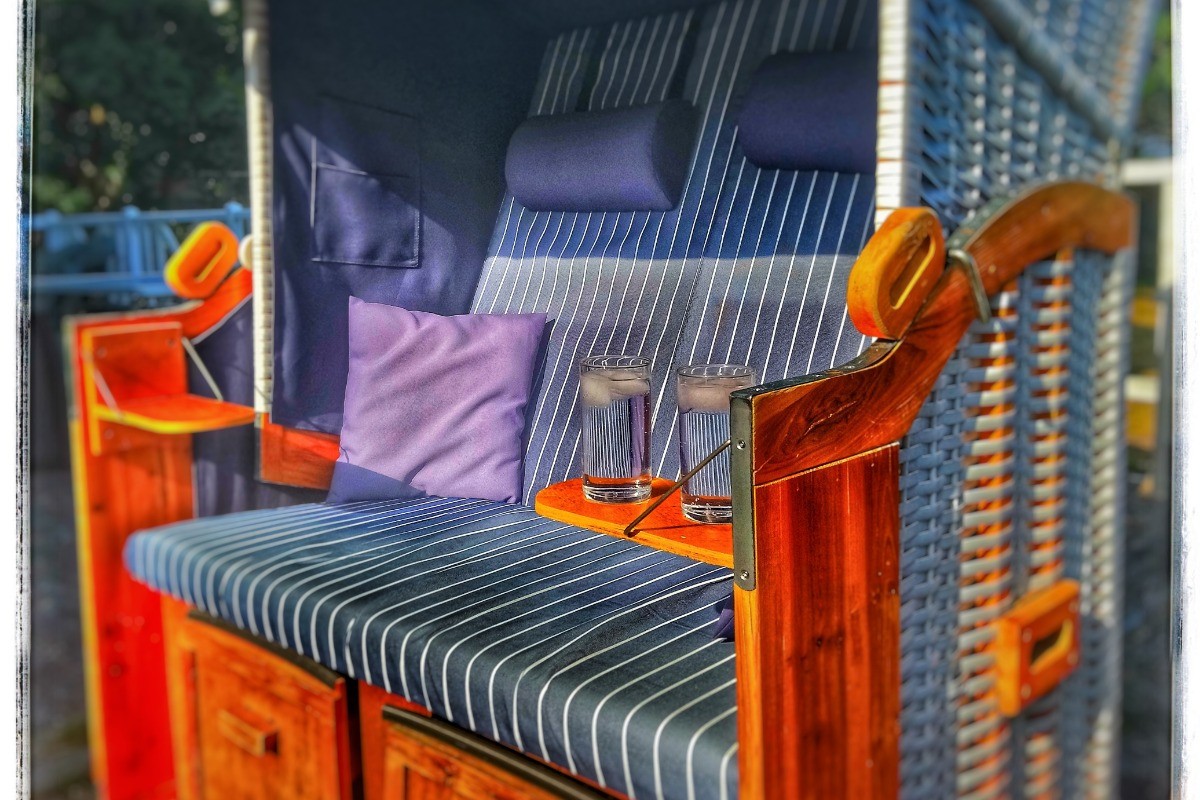 Fauteuil de plage sur la terrasse