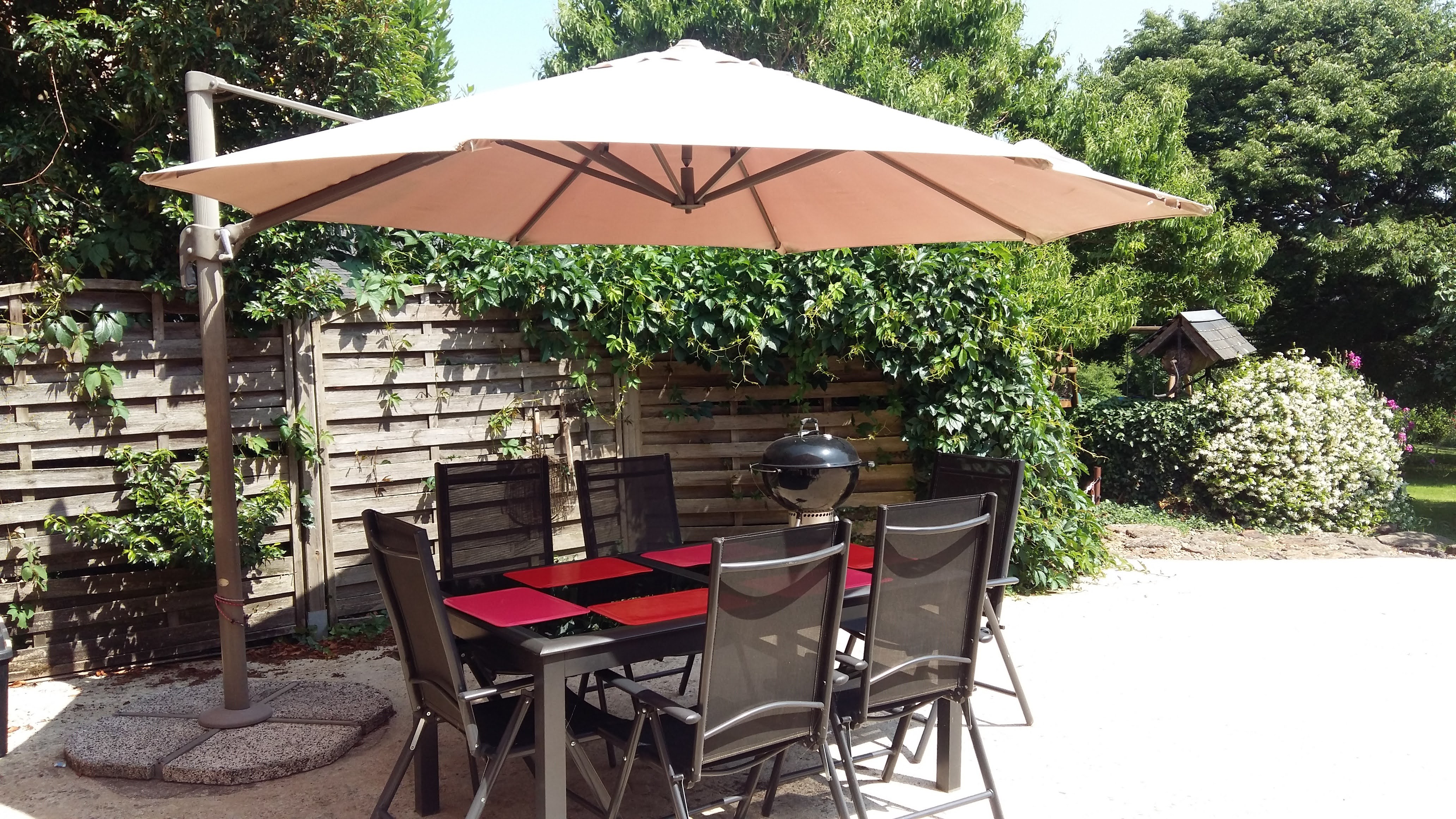 terrace dining area
