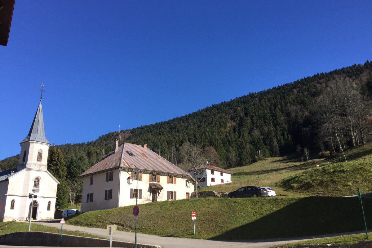 Lélex, station des Monts Jura en automne
