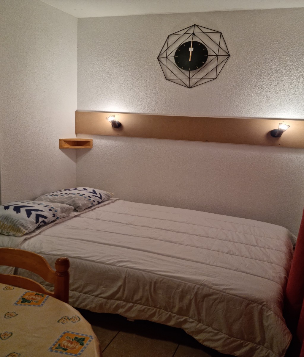 Canapé en position lit