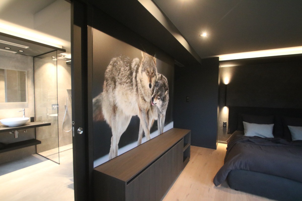 Chambre n°3 - La Loge aux Loups, maison contemporaine avec piscine intérieure, sauna, local vélo, à 100 m du lac