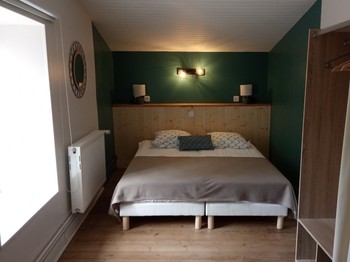 chambre 3 personnes à l'étage