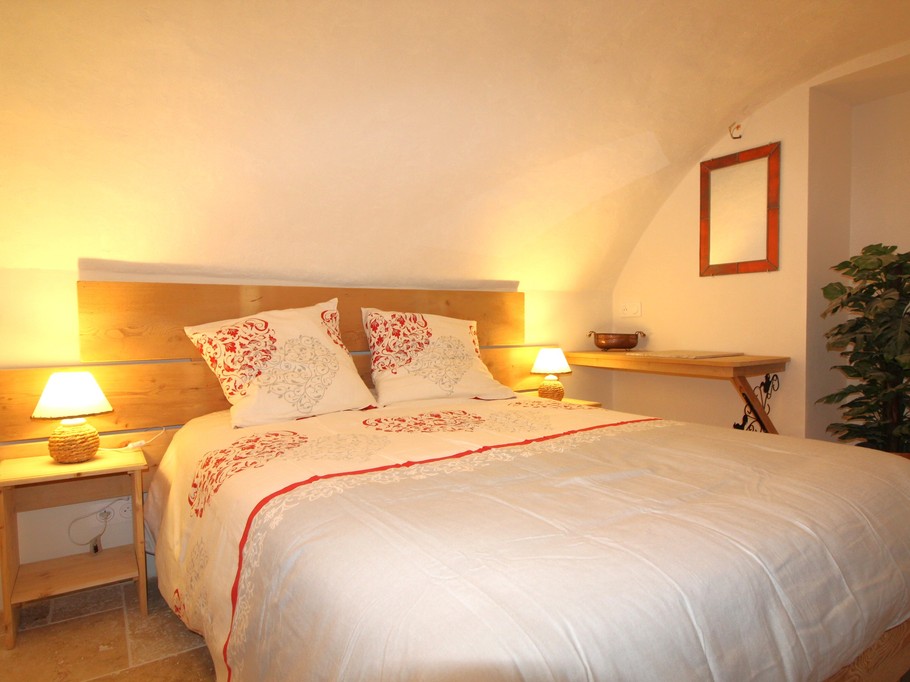 Espace chambre atypique - Appartement tout confort avec jacuzzi à Plainfaing