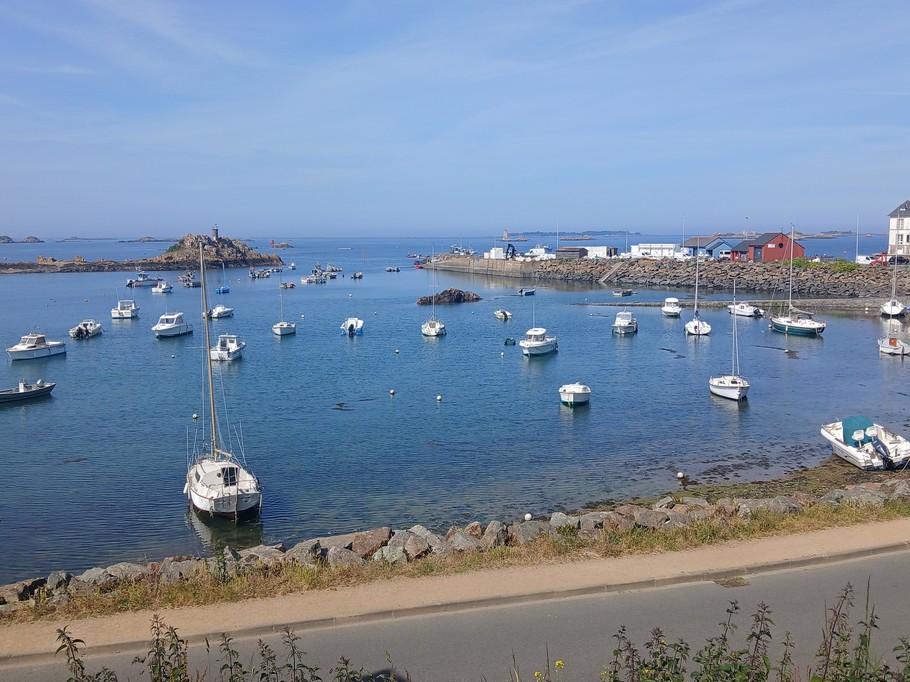 Port of Loguivy de la mer