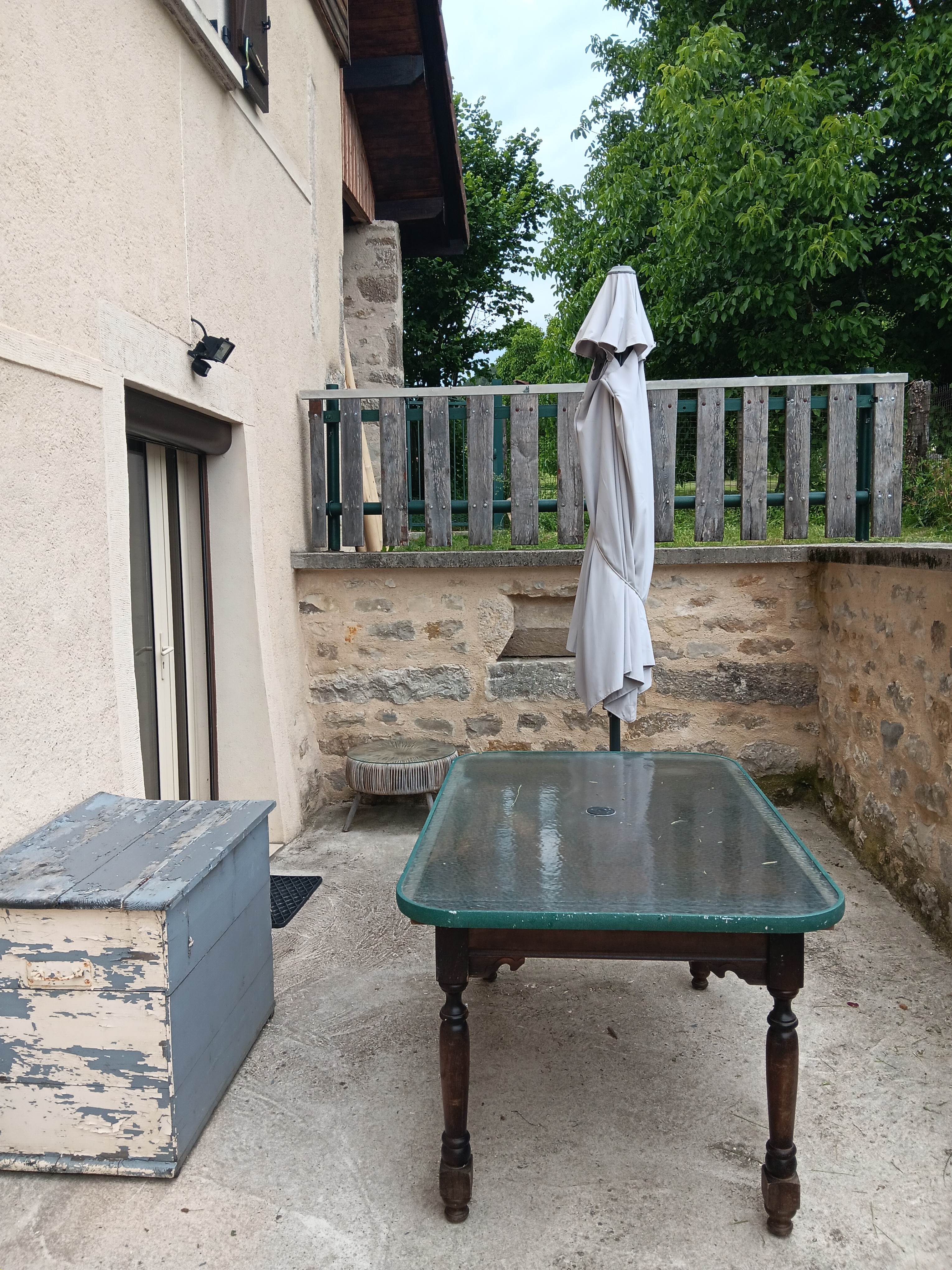 Front terrace
