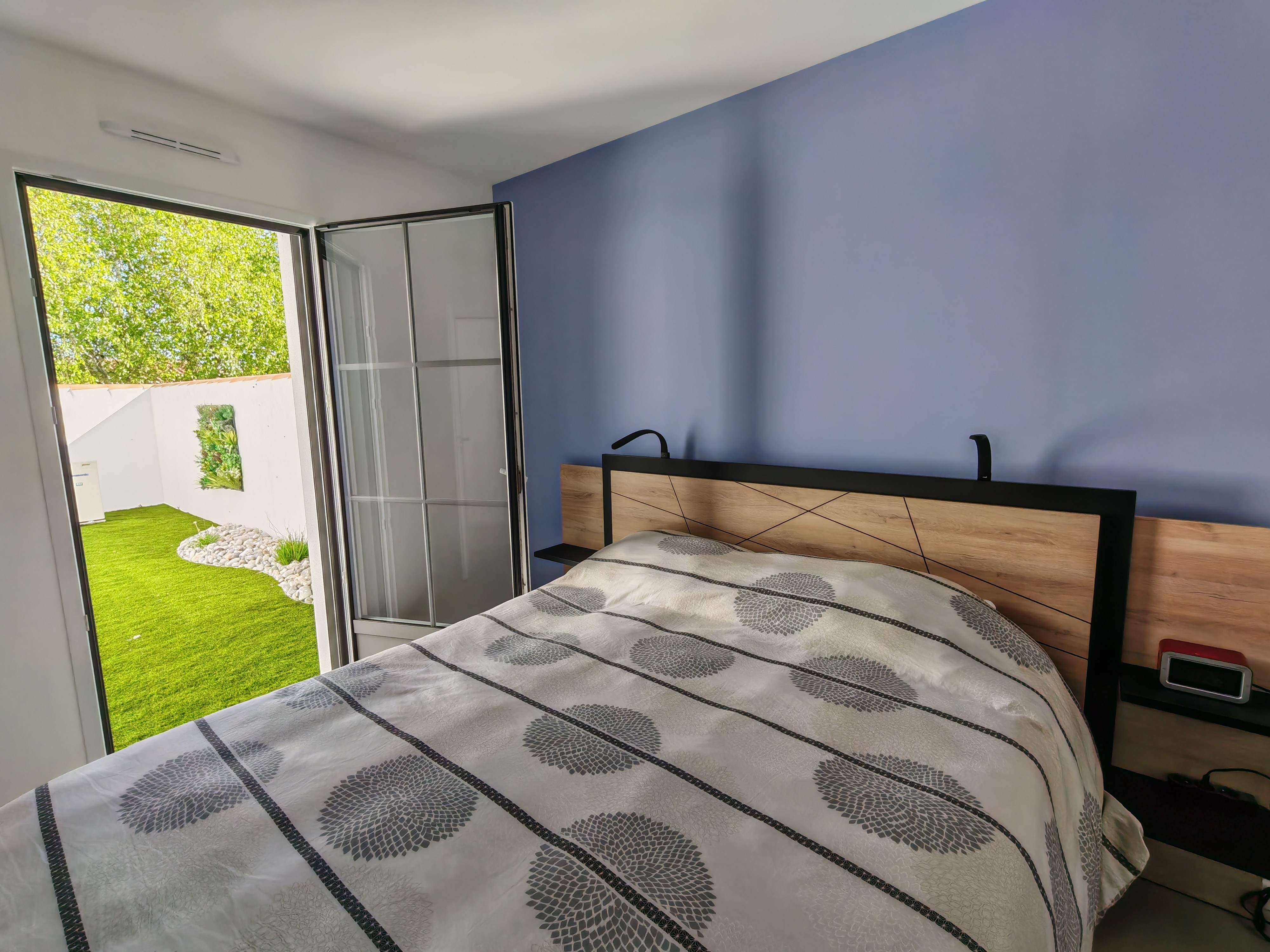Bedroom with 160 cm bed - Right-hand night section