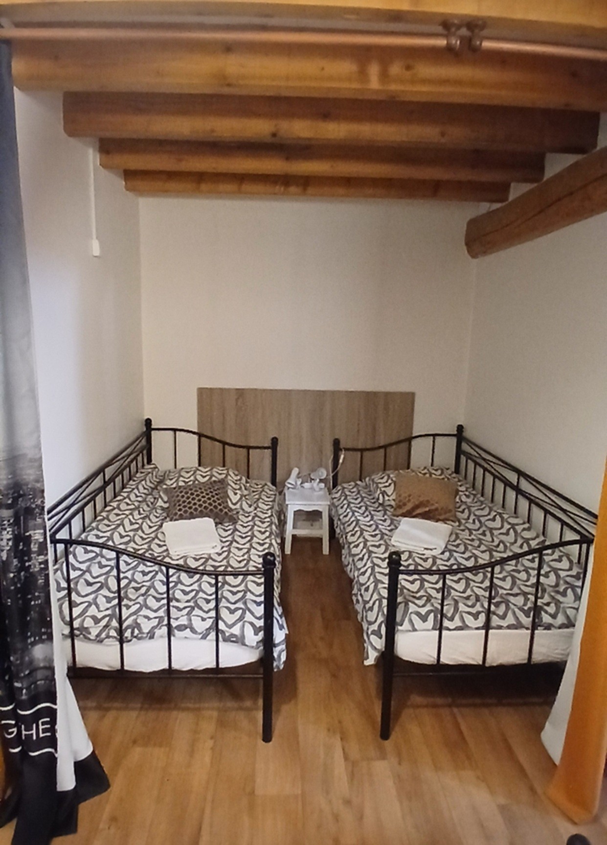 90cm bed on mezzanine
