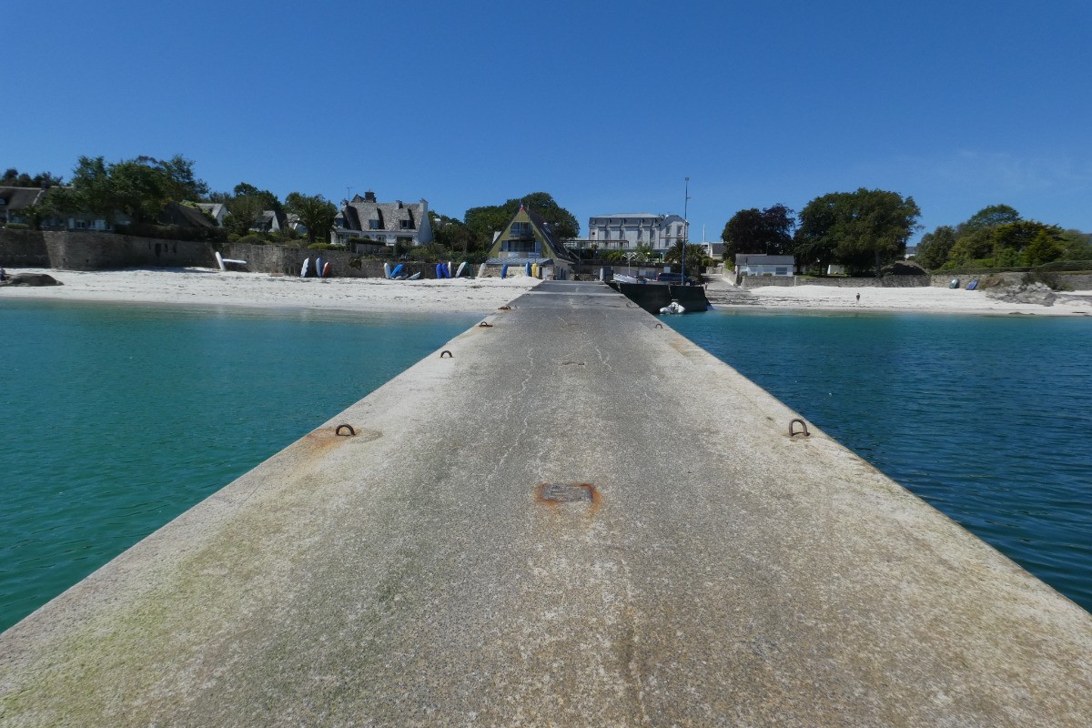 La cale, à 150 mètres