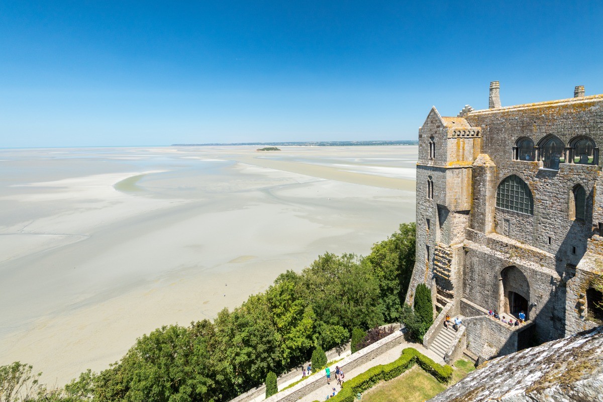 Sur le Mont-Saint-Michel, vue de la Baie
Crédits photos : CRTB ERTHIER-Emmanuel
