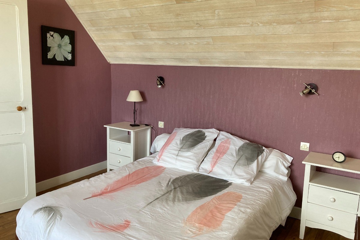 Chambre avec 1 lit 140