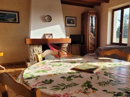 Le Coz, location, Pointe de la Tour, Plouha, Clévacances, pièce de vie au RDC avec salon salle à manger et cuisine