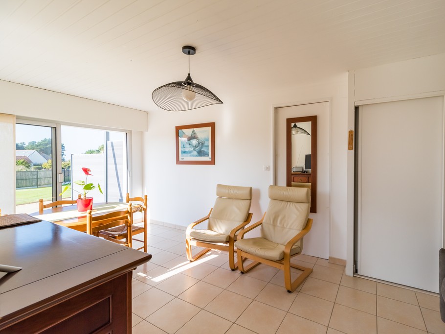 Salon, séjour lumineux et fonctionnel