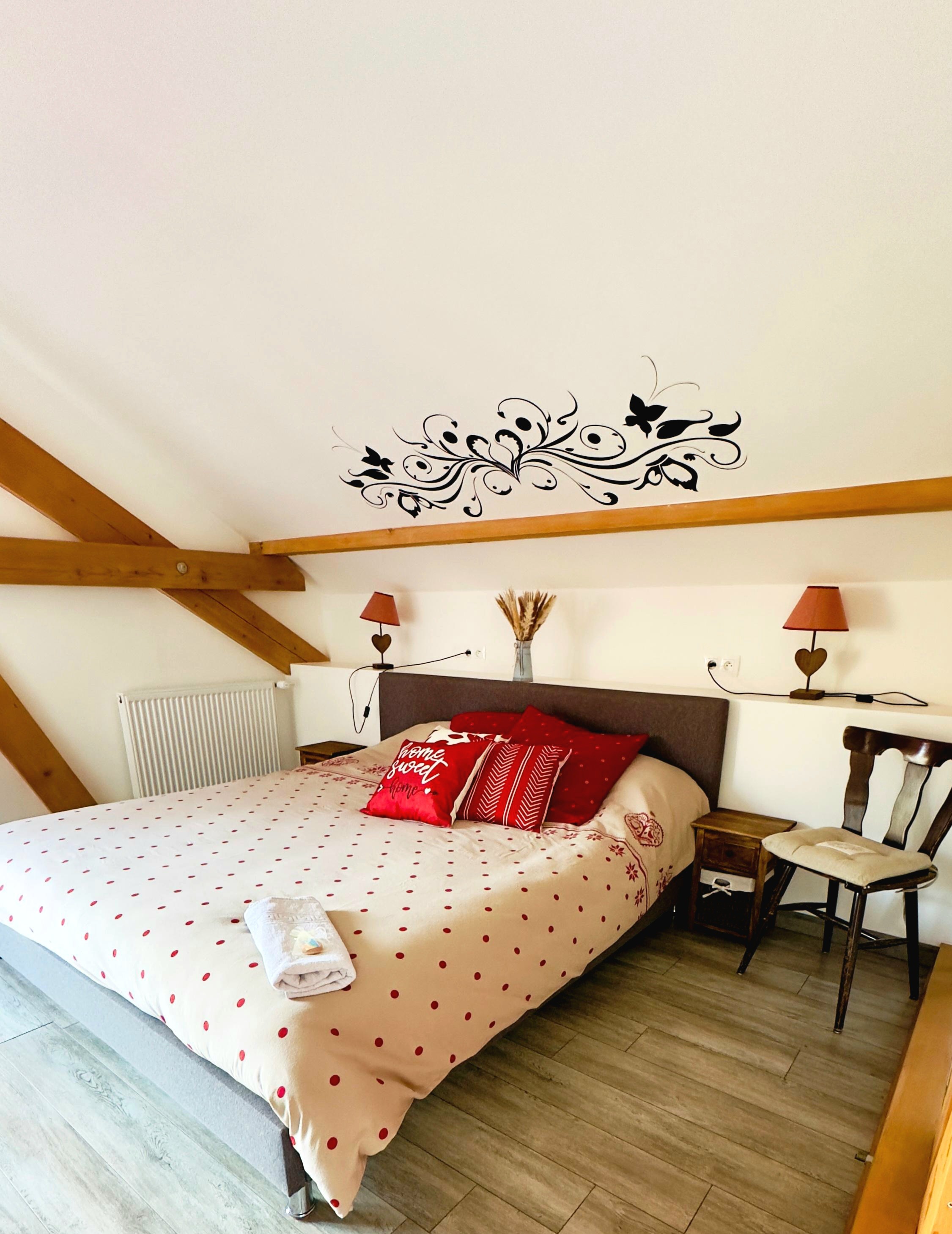Suite prérouge lit king size 180x200cm