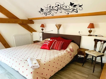 Suite prérouge lit king size 180x200cm